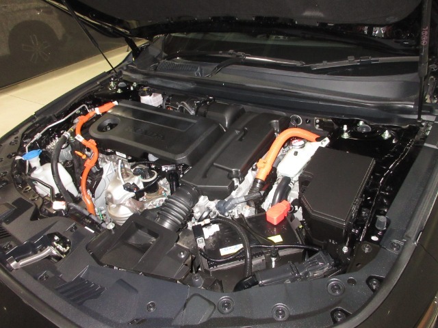 内装、外装、エンジンルームの隅ずみまでクリーニングを実施してお渡しします！プロが仕上げをしましたからピッカピカですよ～！点検整備もきっちり実施いたします。