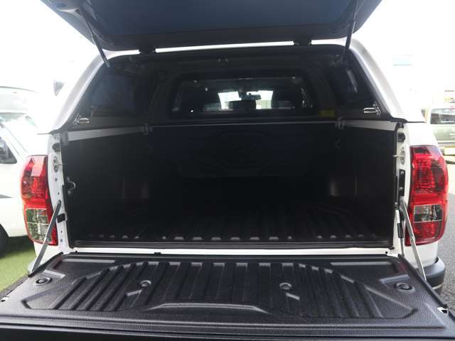 ●ブルームーンはFMラジオ76.8Mhz「FMらら」のスポンサーとして地域を応援しています。毎月第3木曜日12：20から「ブルームーンの攻めていこーぜ！」放送中です。