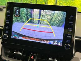 【バックカメラ】駐車時に後方がリアルタイム映像で確認できます。大型商業施設や立体駐車場での駐車時や、夜間のバック時に大活躍！運転スキルに関わらず、今や必須となった装備のひとつです！