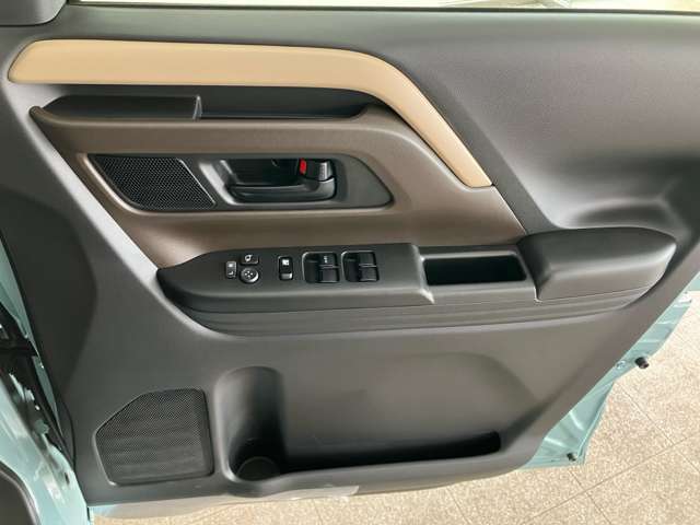 高年式、100キロ以下の軽自動車専門店！修復暦有、多走行はお売りしません！