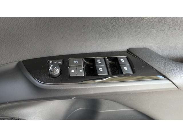 オート電動格納ミラー