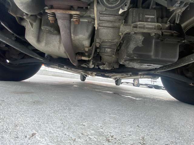 自動車保険（あいおいニッセイ同和）取り扱いしております。はじめてお車をご購入されるお客様にもスタッフが解りやすくご説明させていただきます。