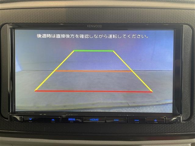 【バックカメラ】　バックカメラ装備でバック駐車や後方確認も安心です！！