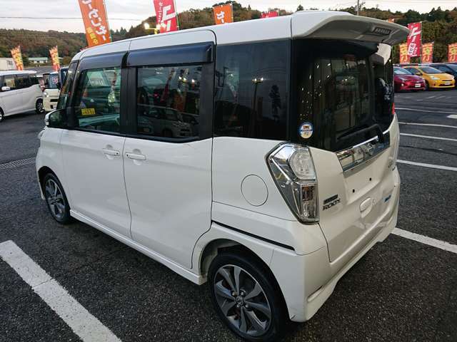 ☆チャンスの魅力5☆　次回の車検代が確定！ご契約時に次回の車検代を含む、メンテナンスパックがお勧めです！超早割で追加整備代の掛からない、お得なプランです。車検時の部品交換の費用も心配いりません！！