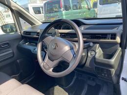 ワイドな視界を確保して、運転しやすいインパネデザインです。各種操作類は適切な位置にあり疲労を軽減します【国道152号線（飛龍街道）沿い】　営業時間10時?18時30分　【　定休日　火曜日　第3水曜日】