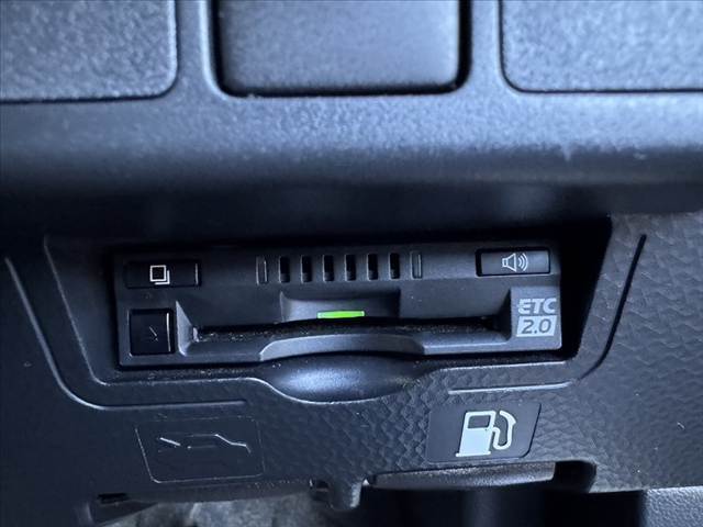 仕入先はオークションだけでなく、お得な下取り車や買取直販車もどんどん入荷中でございます★