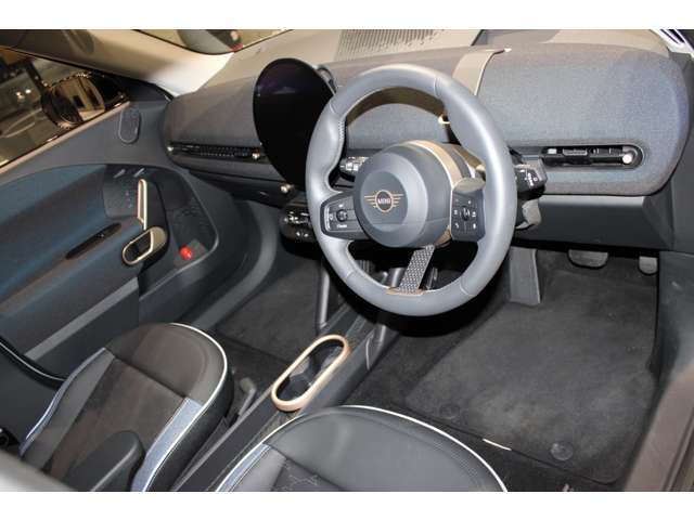 認定中古車保証の詳細につきましては、当社スタッフまでお気軽にご相談下さいませ。