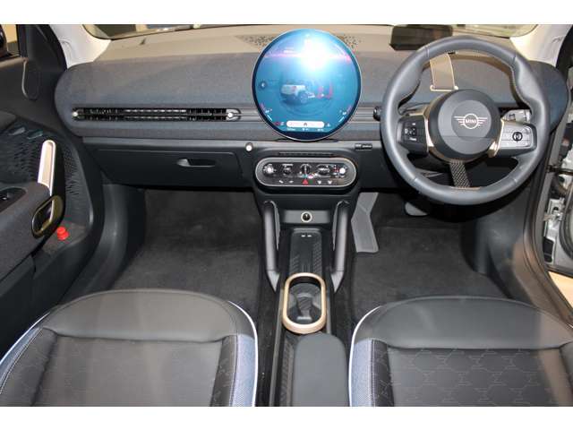 認定中古車保証の詳細につきましては、当社スタッフまでお気軽にご相談下さいませ。