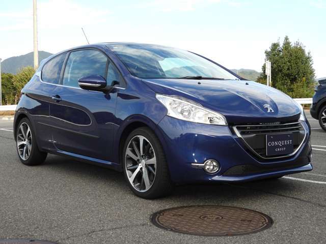 「ネコ足」と呼ばれるしなやかで機敏な足回り