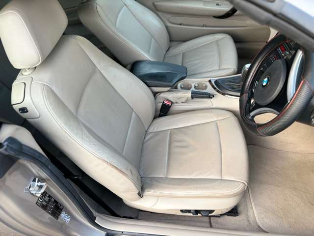 AUTO DEALER  LUCXIA　　TEL：0476-85-5936