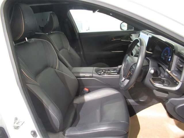 気になる汚れは「まるまるクリン」で解消！ 当社の中古車はシートを外して隅々までキレイにクリーニングしてあります(但し、一部 高年式車両等は除きます)