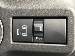 【パワースライドドア】スマートキーや運転席のスイッチでスライドドアの開閉が可能♪電動だから力を入れてドアを開ける必要が無く、小さいお子様でも、重い荷物を持っている時もラクに開け閉めできます♪