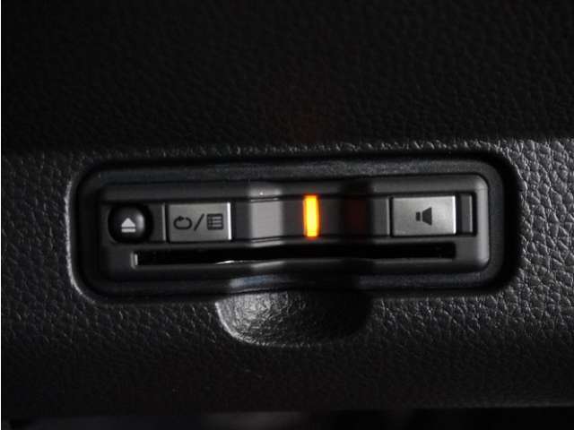 今や必需品の◆ETC車載器　装備車◆　有料道路を利用する際にスムースに通過でき、わずらわしい料金支払いから開放されます！