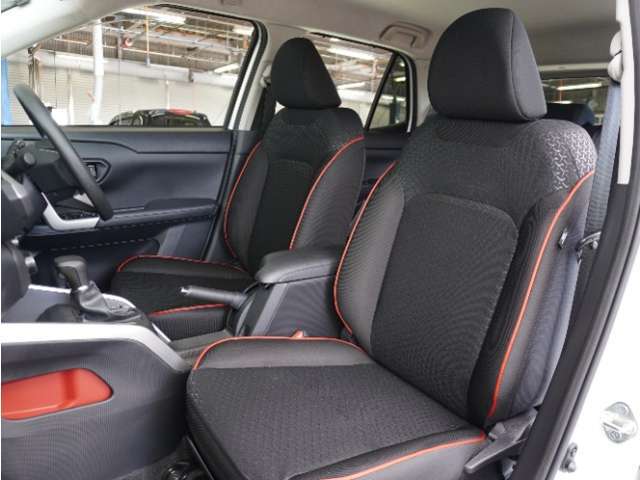 ◆室内は、シートクリーニングや各部の徹底した清掃を実施し、消臭・除菌処理を行っています。しかも、全ての差上で天然成分の薬剤にこだわり安心・安全へも配慮しています。