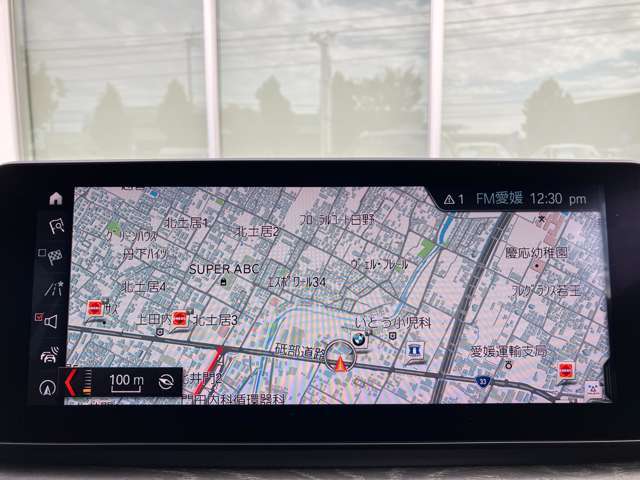 Emergency Service 365日24時間体制で、万一の故障などのトラブルに対応。応急処置のアドバイスのみならず、保証期間中は出張修理やレッカーなどの手配、さらにはお客様の代替交通手段やホテルの確保を行います。