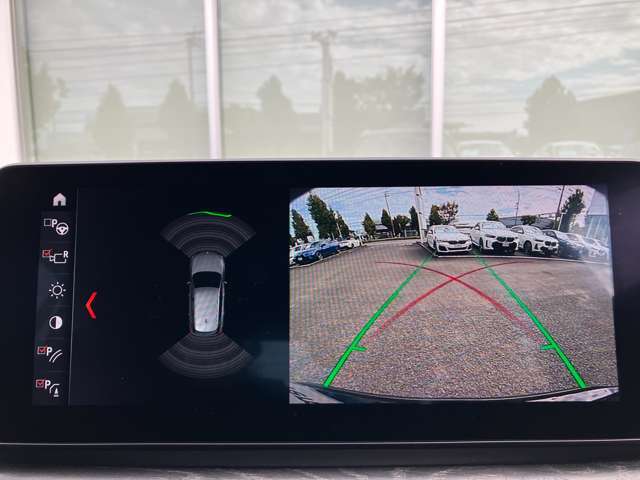 安心のネットワーク。全国187箇所（2025年2月現在）のBMW正規ディーラーのサービスセンターで整備・保証修理を受けることができます。