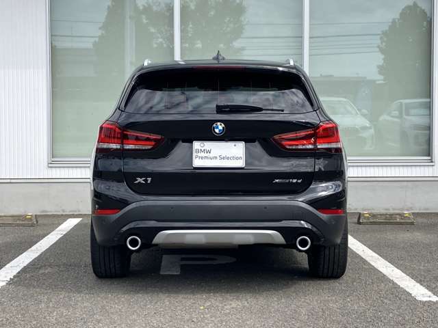 安心のネットワーク。全国187箇所（2025年2月現在）のBMW正規ディーラーのサービスセンターで整備・保証修理を受けることができます。