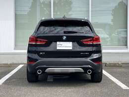 安心のネットワーク。全国187箇所（2025年2月現在）のBMW正規ディーラーのサービスセンターで整備・保証修理を受けることができます。