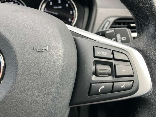 BMW Premium Selection 2年間走行距離無制限保証、安心もBMWクオリティ。BMWメカニックによる360度チェックの納車前点検。交換基準に達した部品があれば、BMW純正部品だけを使用し整備した後にお引渡しします。