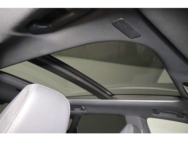 ナビやオーディオ、エアコンなどの操作機能をまとめたレクサス独自のコントロールシステム。