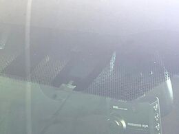 【トヨタセーフティセンス】走行中に前方の車両等を認識し、衝突しそうな時は警報とブレーキで衝突回避と被害軽減をアシスト。より安全にドライブをお楽しみいただけます。