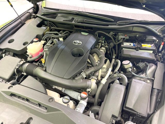 親切・丁寧な専門メカニックスタッフが応対！・車検・点検整備・事故等の修理などアフターサービスも安心。お車のカスタマイズもネクステージのサービススタッフまでご相談ください！