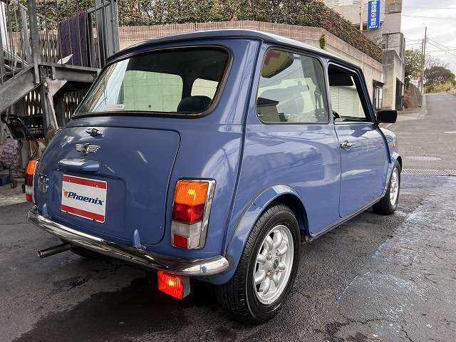 修復歴無し・ワンオーナー・禁煙車・本革シート・40周年特別仕様車・800台限定・専用メーター・専用エンブレム・12アルミ・同色オーバーフェンダー・大型フォグ