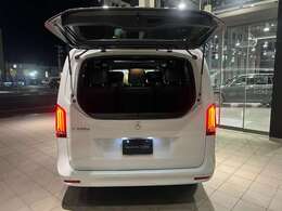 ■認定中古車2年保証■エクスクルージブシートPKG■AMGラインPKG■パノラミックSR■Burmesterサラウンド■レーダーS■360度カメラ■Bluetoothオーディオ機能■アンビエントライト