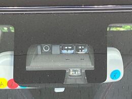【スズキ　セーフティサポート】走行中に前方の車両等を認識し、衝突しそうな時は警報とブレーキで衝突回避と被害軽減をアシスト。より安全にドライブをお楽しみいただけます。