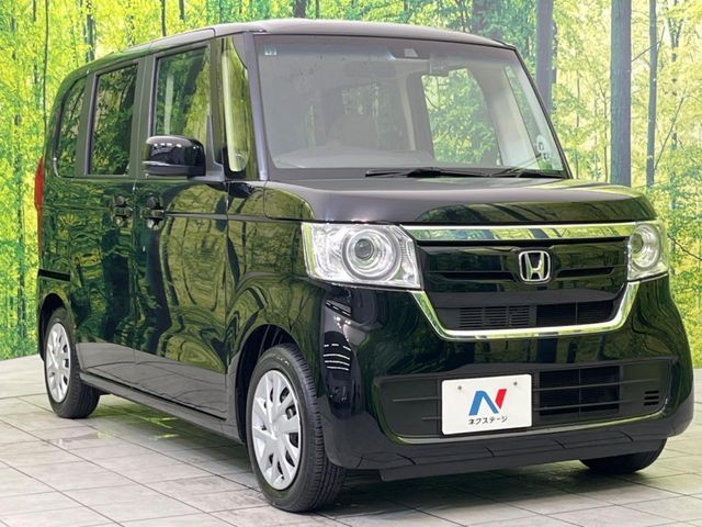 大好評のボディコーティング「弾スプラッシュコート」もご納車までに施工可能。通常のガラスコートと異なる、耐久年数6年の無機質ガラスコーティングが、ボディをキレイな状態に保ってくれます。