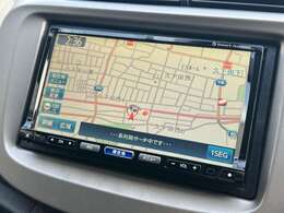 純正ナビが装備されております♪画面もクリアで運転中も確認しやすいです♪フルセグTVとDVDの視聴もお楽しみ頂けます♪USB接続も可能ですのでお好きな音楽もたくさん聴いていただけます♪