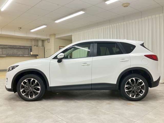 お客様のカーライフサポートさせて頂きます。販売だけではなく整備も併設した大型のサービス工場で熟練サービススタッフがサポートさせていただきます。お任せ下さい！【無料通話0078-6003-346608】