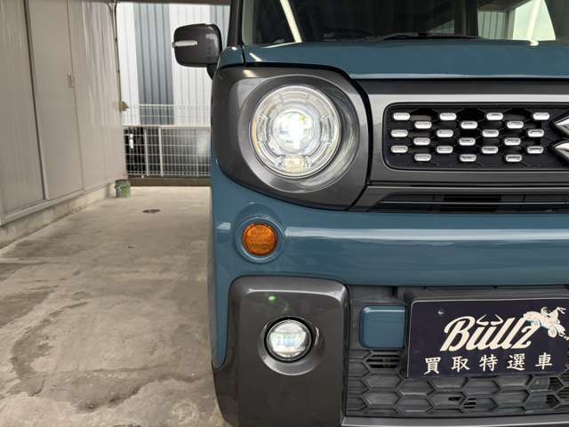 LEDヘッドライト＆LEDフォグライト装備で夜道も安心！