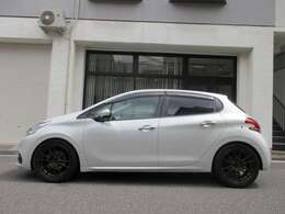 ボディガラスコーティング済み