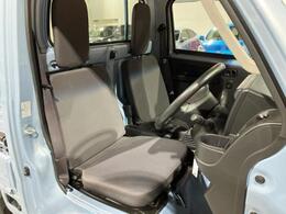 「この車の写真をもっと見たい」「状態が気になる」「この装備はついている？」どんな小さな疑問でもお気軽にお問い合わせください！