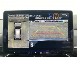 全方位360度モニター付き。上からの画像もありますので苦手な縦列駐車も確認しながら出来ますので助かりますね☆