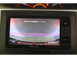 【バックカメラ】バックドアウィンドウでは見えない、低いブロック塀やガードレールもこれで安心♪一度慣れたら無い車は不安でバック出来なくなりますよ！