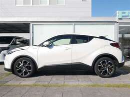 弊社専任のスタッフによるまるまるクリンを実施。