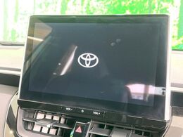 【10.5インチ　ディスプレイオーディオ】大画面のディスプレイはAppleCarPlayやAndroidAutoが利用可能。大きな画面でスマホナビアプリ等が利用いただけます♪