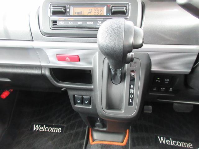 エアコンもシンプルまとめてあります！またお車によってさまざまな快適装備がついてますよ！