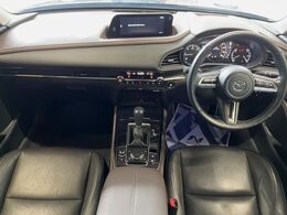 グループ総在庫数約30，000台！！全国の系列店からメーカー・車種問わずご紹介出来るので、あなたにピッタリのお車が見つかるはずです♪まずはお問い合わせ下さい☆