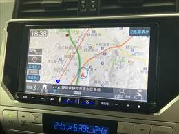 【純正ナビ】一体感のあるナビは、高級感ある車内を演出してくれます。Bluetooth再生などオーディオ機能も充実しておりますので、運転もより楽しめます♪