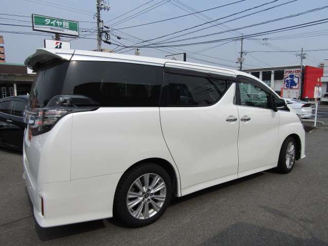 年式を考えればどのお車も綺麗な状態で、目立った傷も見当たりません。一度お客様の厳しい目でご確認くださいね。ご満足いただけるかと思います！