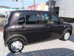 ぬくもりを感じるこだわりのデザインとし、ラパンならではの箱型のエクステリアに、丸みを加えた「まる　しかくい」フォルムを実現しています☆