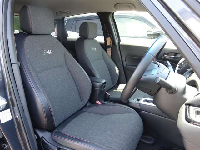 【運転席】最適なドライビングポジションで操作性を向上！長時間運転の疲れを軽減します。