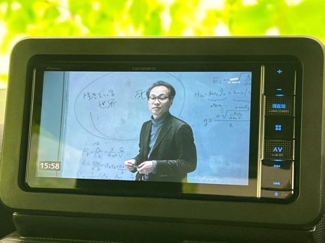 WECARSの店舗にはキッズコーナーがございます！お子様連れのお客様もごゆっくり車選びをお楽しみいただける空間です！