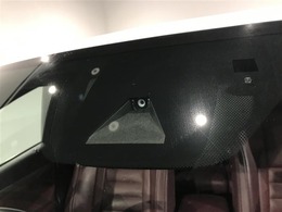先進の安全装備ついてます。詳しい装備内容、仕様等につきましてはスタッフにお問合せ下さい。