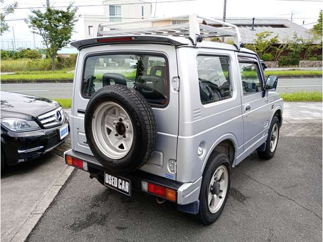 ★全天候型屋内展示場もございます！雨の日でもゆったりお車を見ていただくことが出来ます＾＾下見のご予約はこちらから♪0078-6003-377499