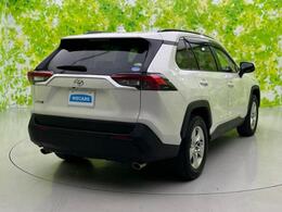 全国に店舗を展開しているのでどこでもお取り寄せが可能です！この車が気になるけど遠方だから・・・と諦める必要はありません！※別途陸送費が必要です。