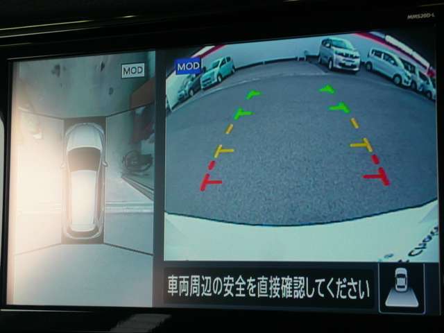 ☆全周囲カメラが駐車をアシスト☆4つの高解像度カメラで車の周囲を撮影！見えにくい死角の駐停車も驚く程に楽々です。バックカメラは、車庫入れの時は勿論、後方の安全確認もできて安心です♪